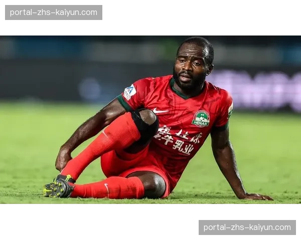 评论:VAR再次成为焦点,本轮两次点球改判引发热议 评论:VAR再次成为焦点,本轮两次点球改判引发热议