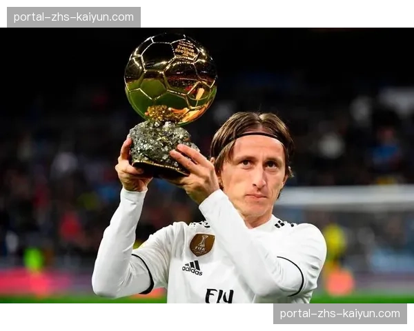 37岁莫德里奇替补登场，皇马老将的欧冠告别战？